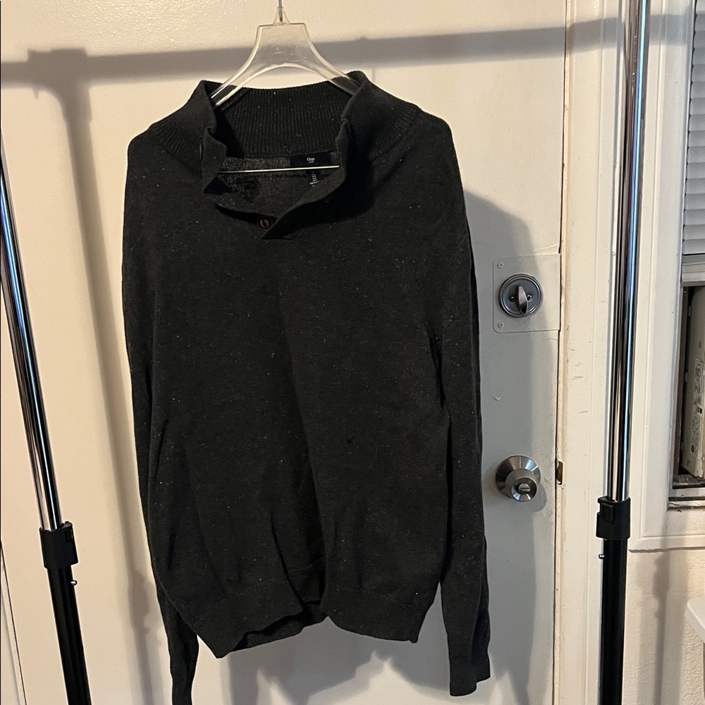 GAP Men's Charcoal Turtleneck Sweater